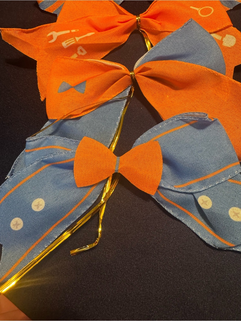 Bows ~ Wreaths Orange & Blue Sporting Events Cheerleaders Knicks NY Fans 24 Lot - Picture 3 of 16